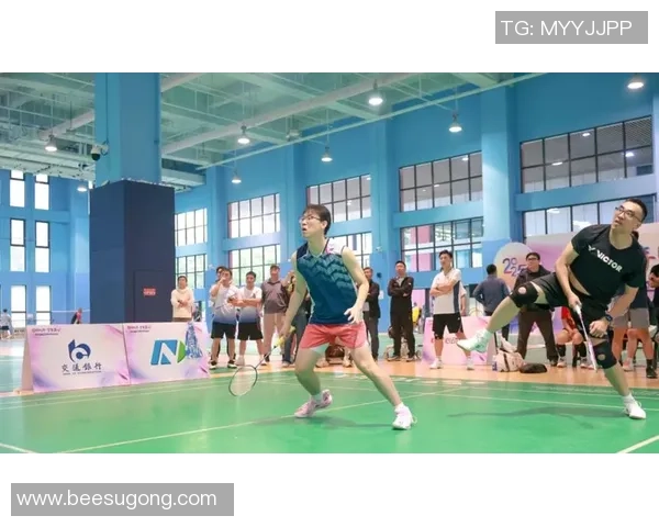 羽毛球盛宴：深入西安羽毛球队的默契配合与战术探讨